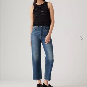 Women's Levi Ribcage Straight Ankle Sz 26 length 27 Medium Wash EUC